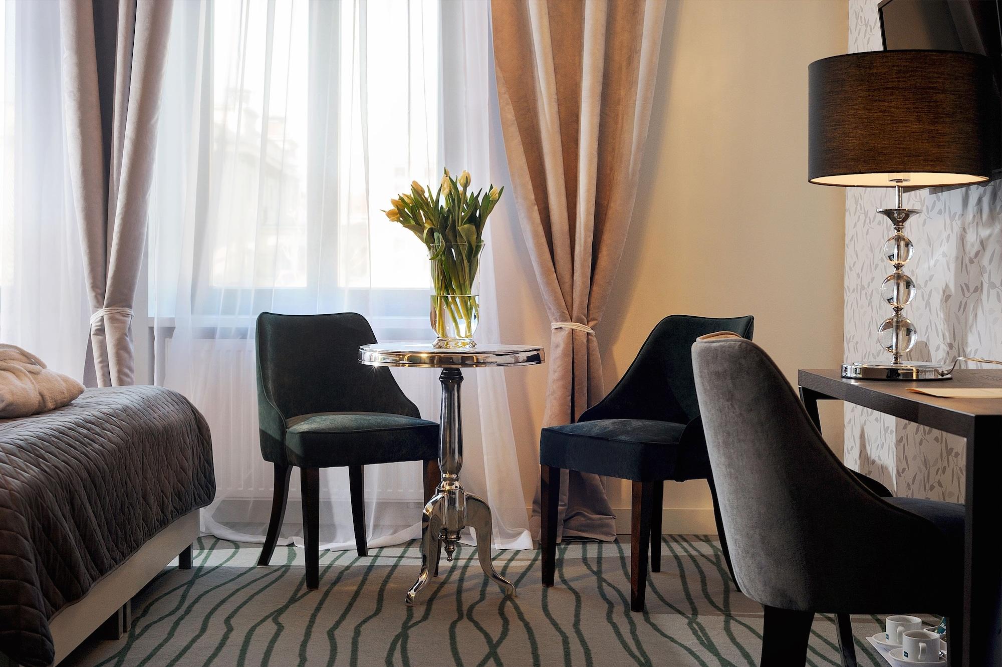Plaza Boutique Hotel Krakow Luaran gambar